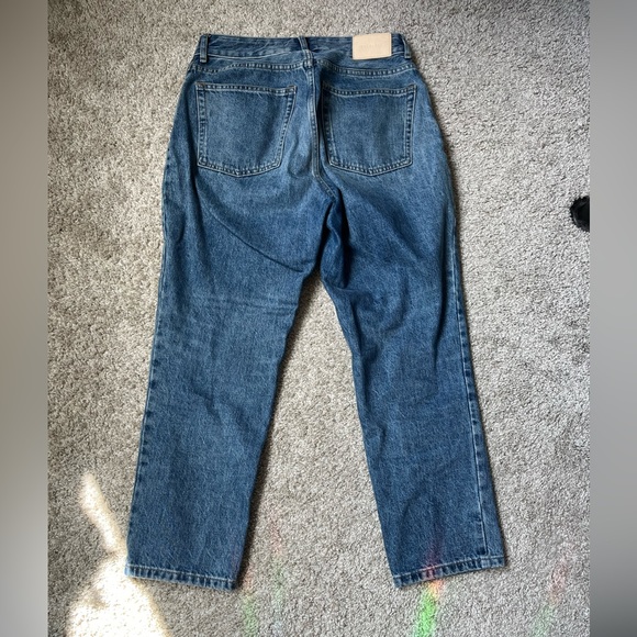 Curvy 90s Cheeky Straight Jean Crop - Picture 2 of 3